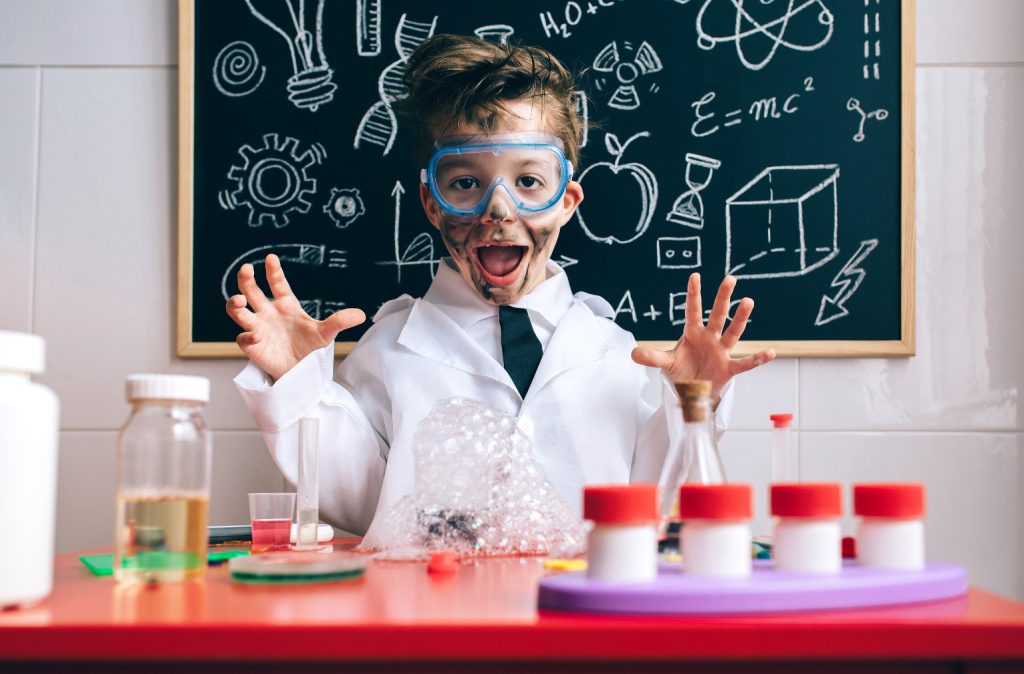 encourage children exploring science